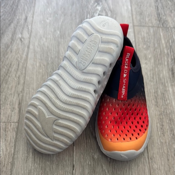 EUC Rugged Shark Toddler Boys Blue, Orange, Red Water Shoes with Tread Size 9 - Picture 4 of 10